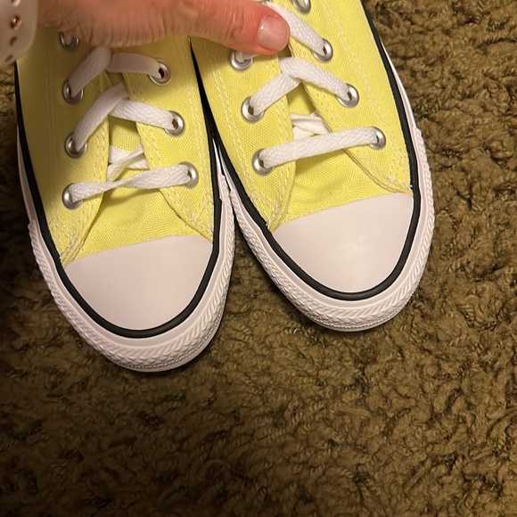 Converse - Picture 3 of 5